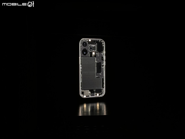 直擊蘋果iPhone 16 Pro全系列|強大螢幕與效能、相機鍵拍攝更簡單!