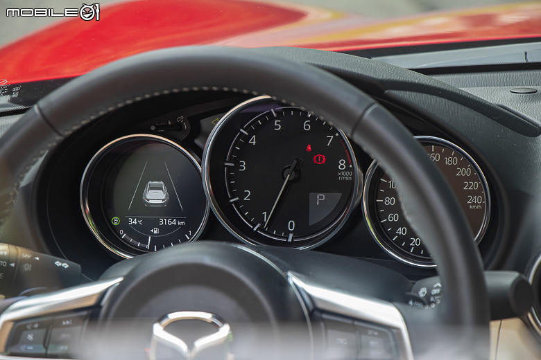 Mazda MX-5 RF 小改款試駕|沒出手排也想買!