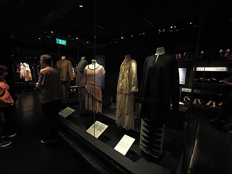 新加坡國家博物院(National Museum of Singapore)、土生華人博物館(Peranakan Museum)、善牧主教座堂(Cathedral of the Good Shepherd)、讚美廣場(CHIJMES Hall)，還有地鐵勞明達站附近的土司工坊 — 赤道三國文化休閒行旅 之 新加坡篇 第六回 博物館規劃區(Museum Planning Area)