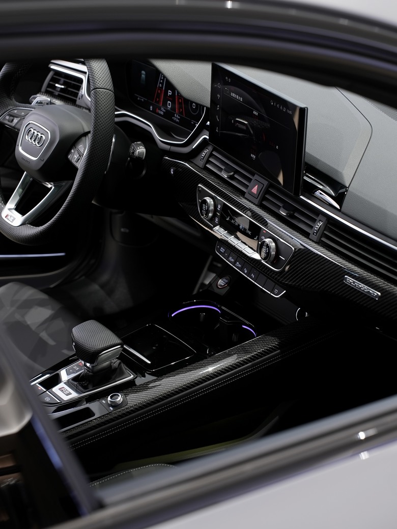 Audi RS 4 Avant｜磐石灰 Nardo Gray T3｜實車照片分享