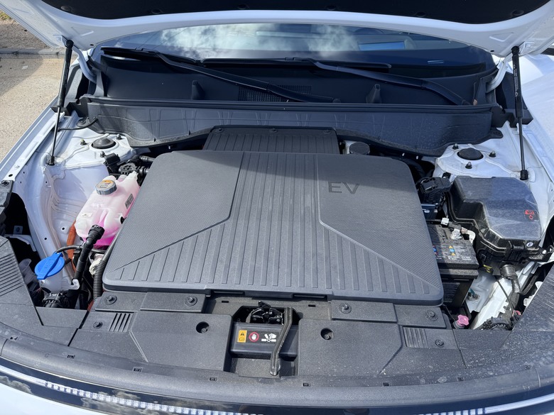 現代Hyundai Kona 電動車 駕馭心得