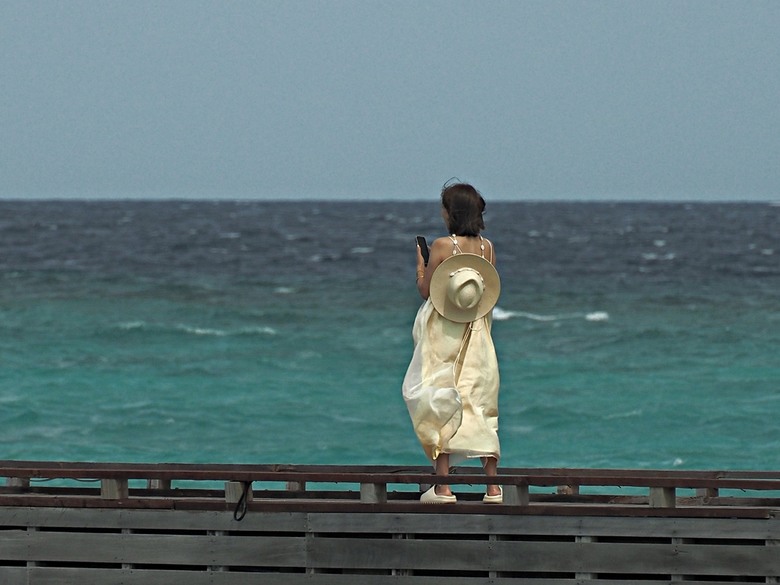 入住The Standard Maldives、碼頭邊珊瑚礁浮潛、出海賞海豚、環礁潟湖體驗 — 赤道三國文化休閒行旅 之 馬爾地夫篇 第一回 潟湖泳池水上屋(Lagoon Overwater Pool Villa)