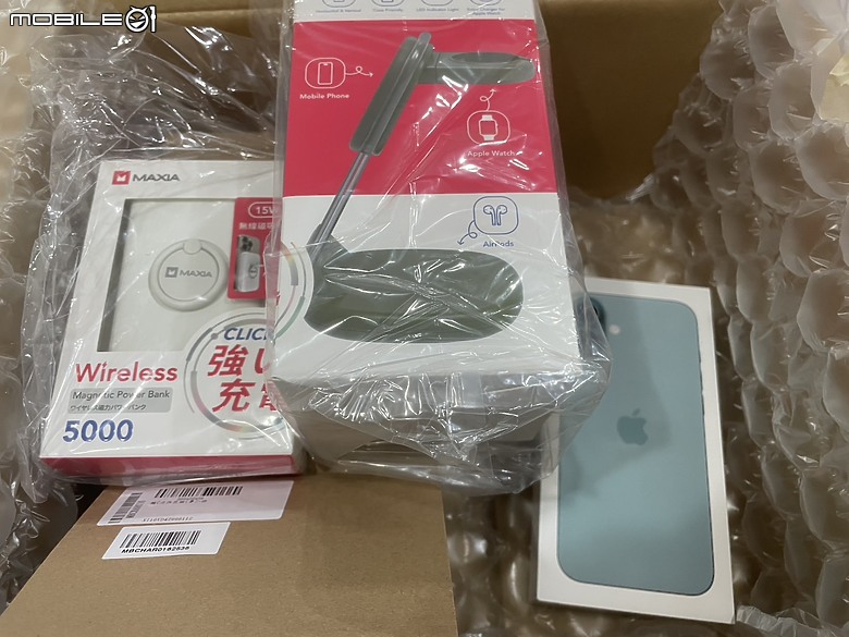點我看大圖 驚喜踢門禮:iPhone 16 Plus 512GB 開箱體驗