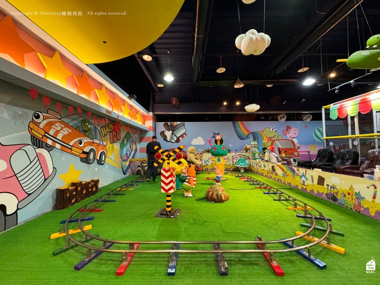 HappyBaBy 快樂寶貝親子樂園（夢時代店）＿拿兒童卡生日禮帶小糰來玩一次