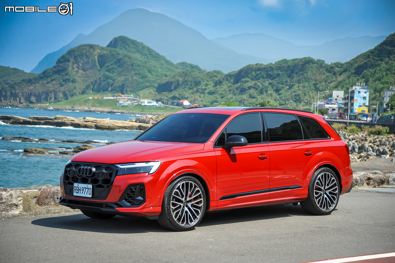 Audi SQ7 quattro 試駕|七座配置又熱血、極致成熟的性能休旅!