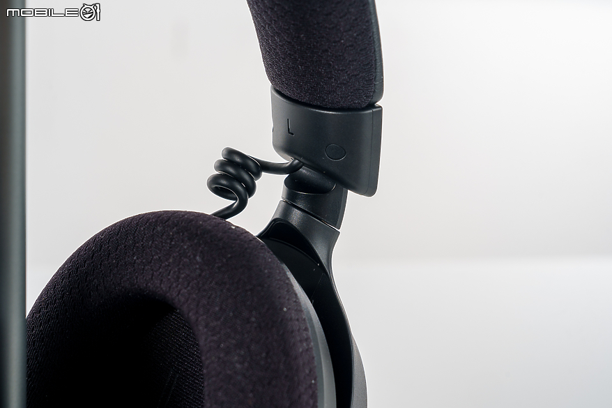 Razer Kraken V4 & Wolverine V3 Pro 體驗報告｜炫彩無”線“的絕佳遊戲組合