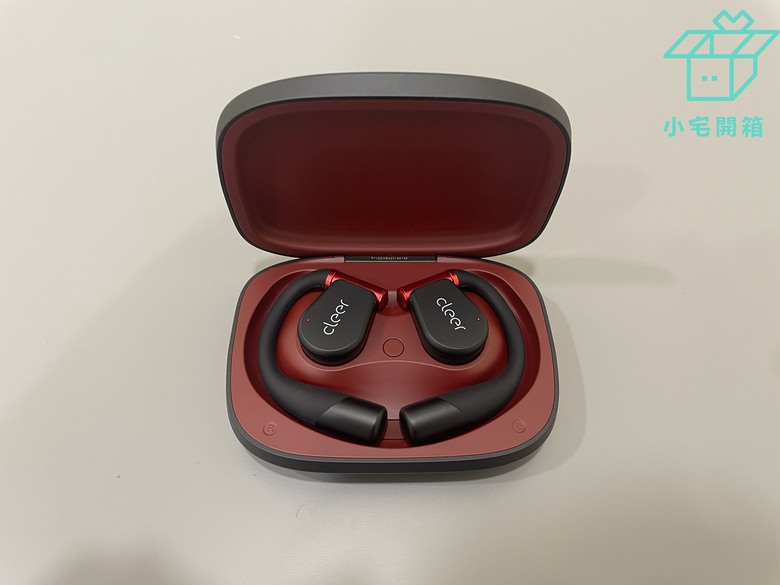 【小宅開箱】開放式耳機的巔峰 Cleer ARC 3真無線耳機開箱—音質好又有超強大的觸控充電盒！
