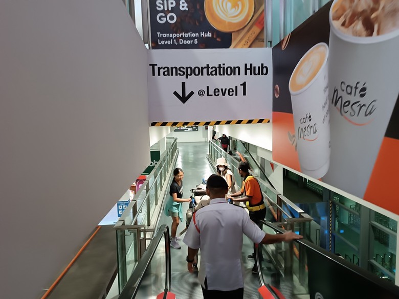 吉隆坡國際機場之轉機(KLIA2入境、KLIA1出境)及適合小睡休息地點全紀錄 — 赤道三國文化休閒行旅 之 馬來西亞篇 吉隆坡國際機場 (Kuala Lumpur International Airport)