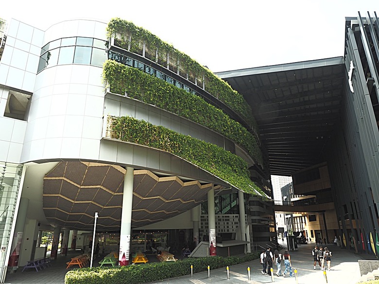 新加坡國家博物院(National Museum of Singapore)、土生華人博物館(Peranakan Museum)、善牧主教座堂(Cathedral of the Good Shepherd)、讚美廣場(CHIJMES Hall),還有地鐵勞明達站附近的土司工坊 — 赤道三國文化休閒行旅 之 新加坡篇 第六回 博物館規劃區(Museum Planning Area)
