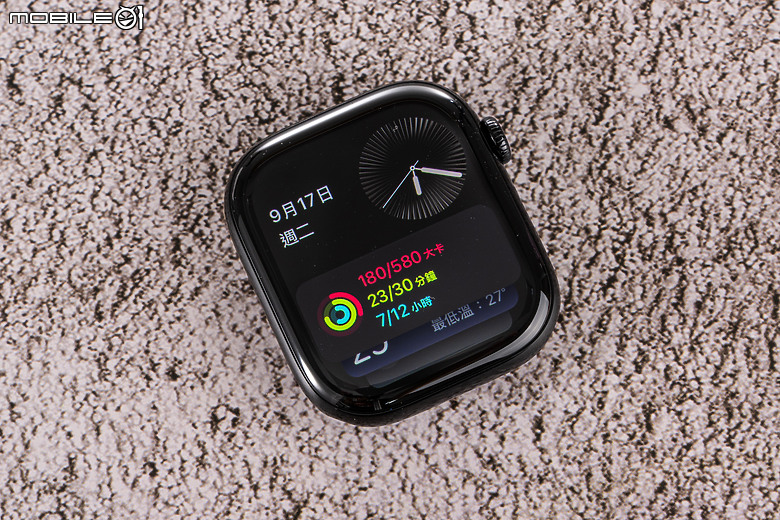 Apple Watch Series 10 / Ultra 2鈦黑體驗|更大的螢幕、更帥的外型!