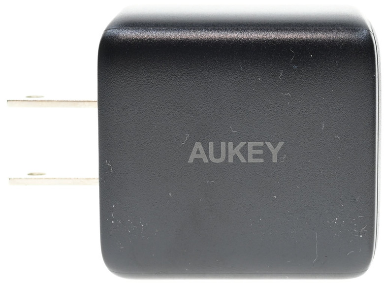 AUKEY MagFusion Z Qi2三合一磁吸折疊式旅行無線充電盤開箱