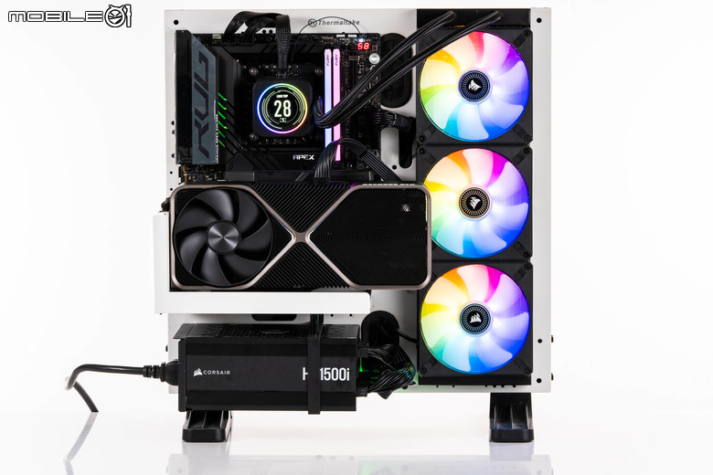 Kingston FURY Renegade RGB DDR5-8000 Limited 限定版記憶體開箱實測 兼具炫目外型與高效傳輸的頂尖選擇