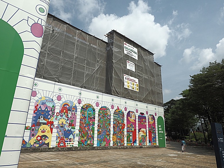 新加坡國家博物院(National Museum of Singapore)、土生華人博物館(Peranakan Museum)、善牧主教座堂(Cathedral of the Good Shepherd)、讚美廣場(CHIJMES Hall),還有地鐵勞明達站附近的土司工坊 — 赤道三國文化休閒行旅 之 新加坡篇 第六回 博物館規劃區(Museum Planning Area)