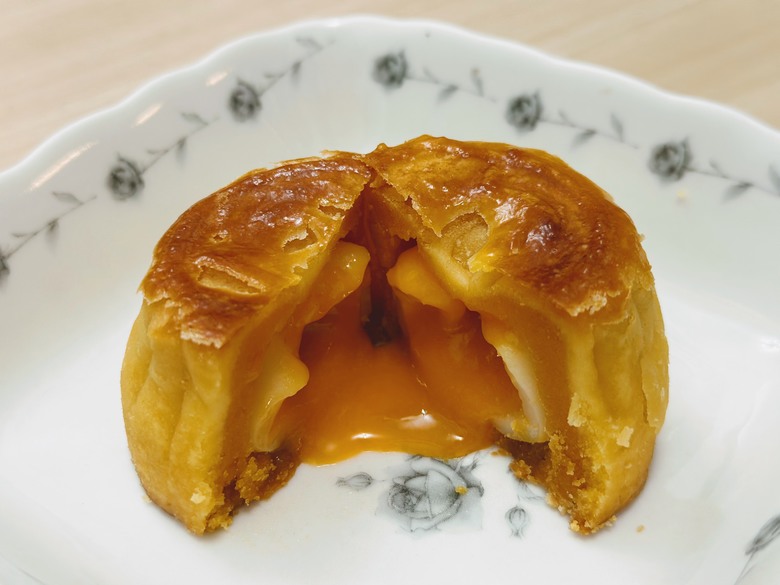 限量版中秋禮盒！Mobile01 20週年 x 王鵬傑最強聯名，這款蛋黃酥你一定要試！