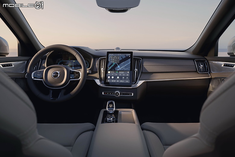 【海外新訊】Volvo 純電旗艦休旅 EX90 及大幅改款 XC90 聯袂亮相!