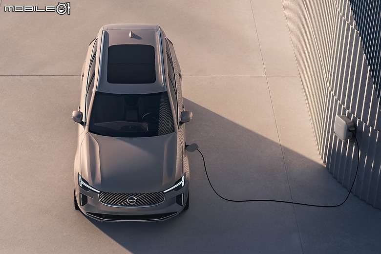 【海外新訊】Volvo 純電旗艦休旅 EX90 及大幅改款 XC90 聯袂亮相!