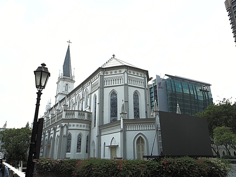 新加坡國家博物院(National Museum of Singapore)、土生華人博物館(Peranakan Museum)、善牧主教座堂(Cathedral of the Good Shepherd)、讚美廣場(CHIJMES Hall),還有地鐵勞明達站附近的土司工坊 — 赤道三國文化休閒行旅 之 新加坡篇 第六回 博物館規劃區(Museum Planning Area)