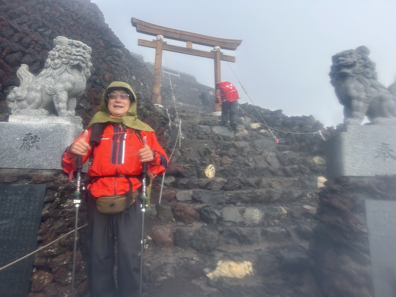 挑戰「珊珊」來遲的富士山登頂全紀錄( 下集 )