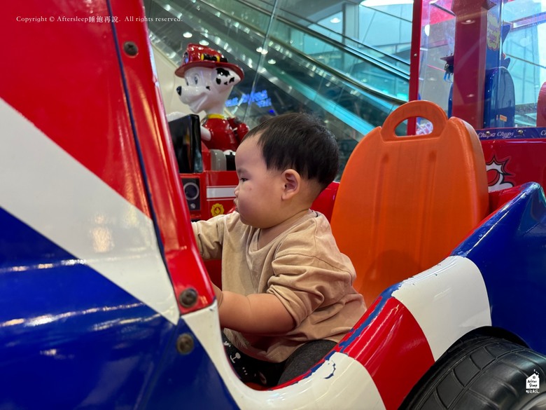 HappyBaBy 快樂寶貝親子樂園（夢時代店）＿拿兒童卡生日禮帶小糰來玩一次
