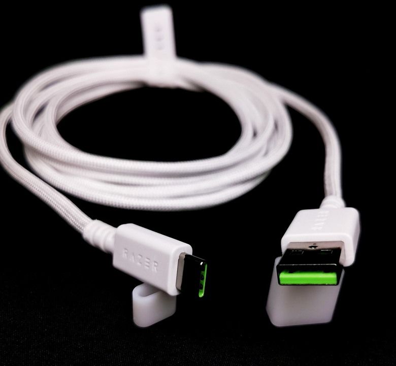 Razer Viper V3 Pro - 極輕量 光滑觸感 專業玩家打造