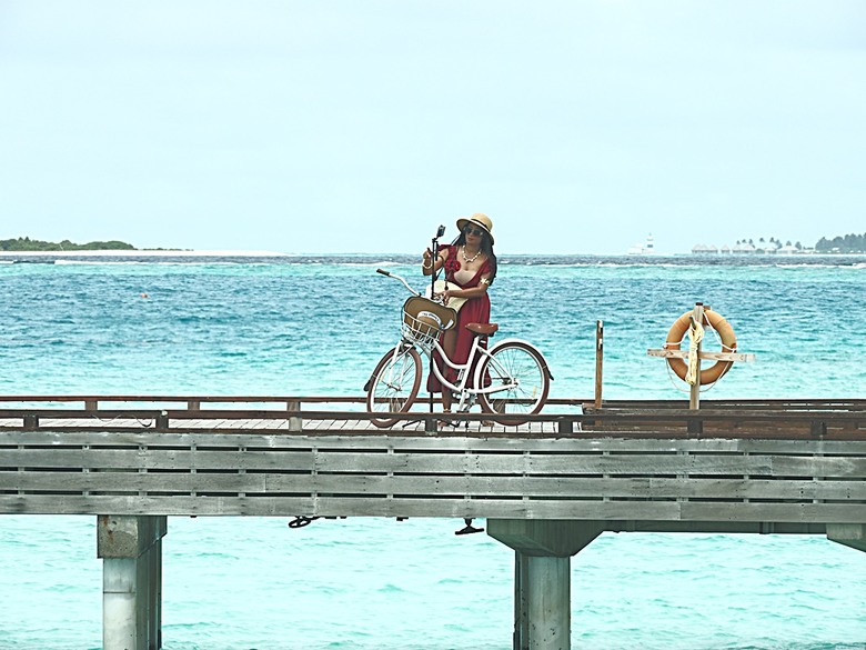 入住The Standard Maldives、碼頭邊珊瑚礁浮潛、出海賞海豚、環礁潟湖體驗 — 赤道三國文化休閒行旅 之 馬爾地夫篇 第一回 潟湖泳池水上屋(Lagoon Overwater Pool Villa)