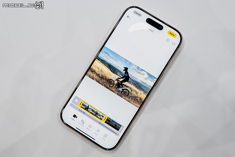 直擊蘋果iPhone 16 Pro全系列|強大螢幕與效能、相機鍵拍攝更簡單!