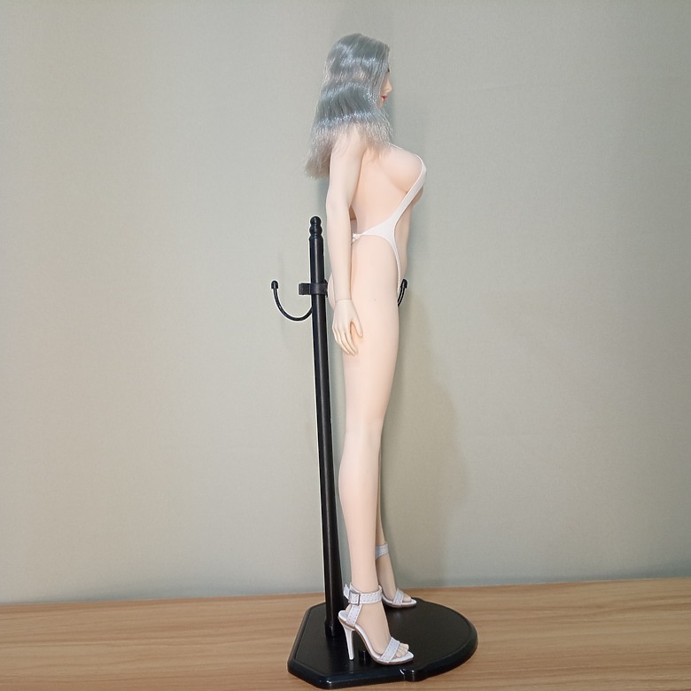 【開箱】Tbleague Phicen S52A 1/6 12吋 全包膠白肌素體可拆腳