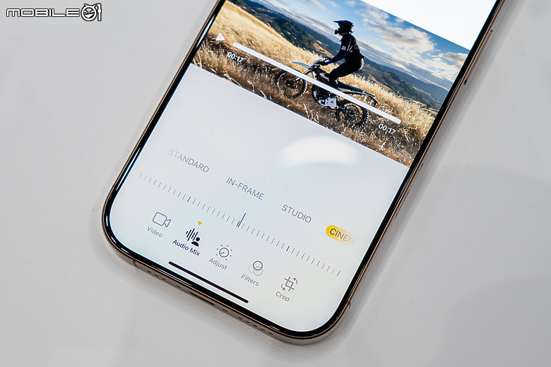 直擊蘋果iPhone 16 Pro全系列|強大螢幕與效能、相機鍵拍攝更簡單!