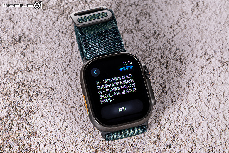 Apple Watch Series 10 / Ultra 2鈦黑體驗|更大的螢幕、更帥的外型!