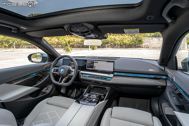BMW i5 eDrive40 Touring 試駕|有空間有品味,市場唯一純電旅行車!