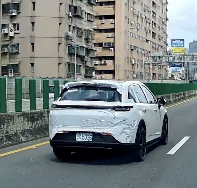試車牌? 是那台車呀?