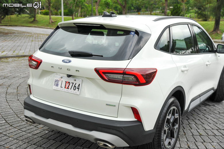 Ford Kuga Active 小改款首度現身|初步體驗與車型編成介紹