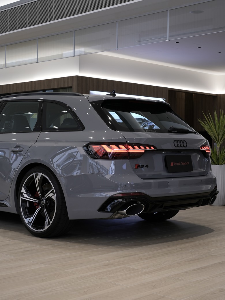 Audi RS 4 Avant｜磐石灰 Nardo Gray T3｜實車照片分享