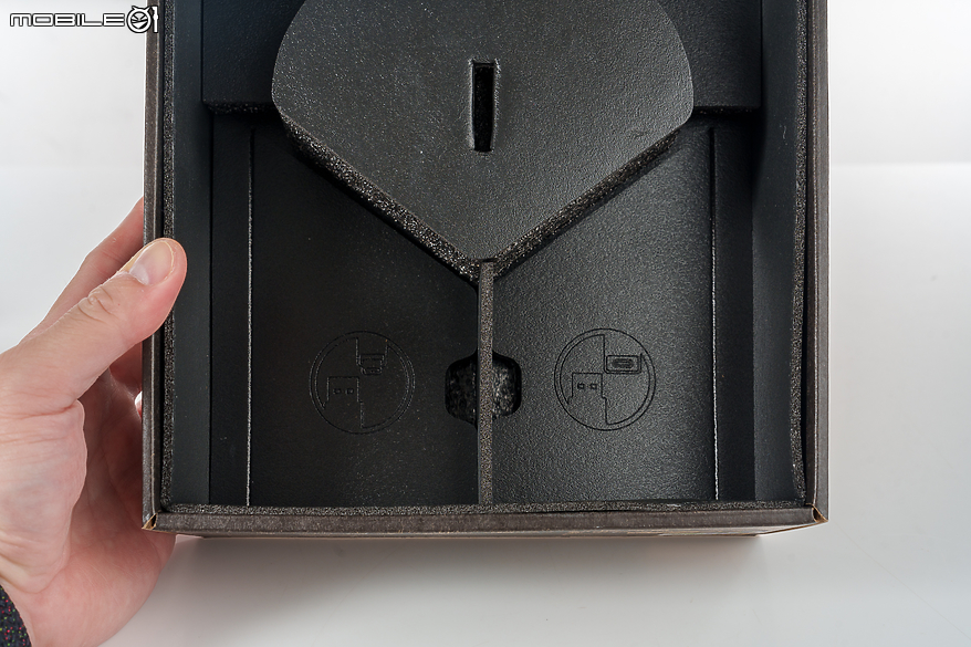 Razer Kraken V4 & Wolverine V3 Pro 體驗報告｜炫彩無”線“的絕佳遊戲組合