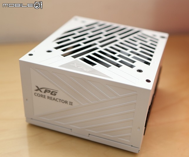 點我看大圖 開箱 XPG CORE REACTOR II 850W 白色版