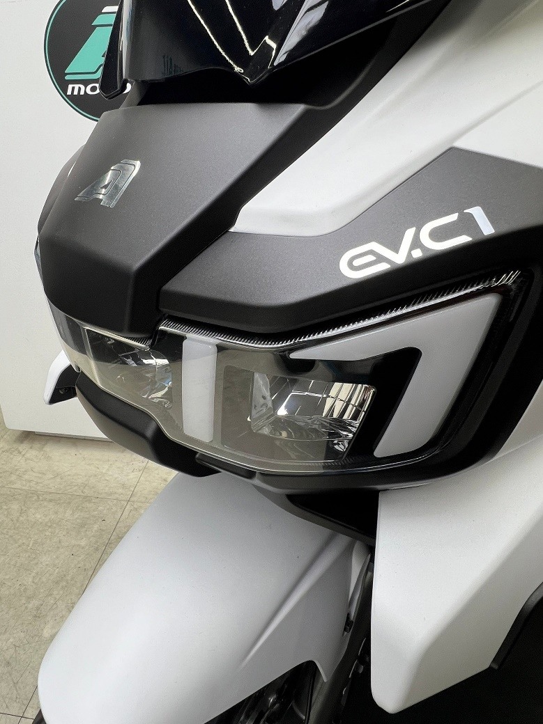 終見EV-C1本尊，突破我對電車認知的三觀