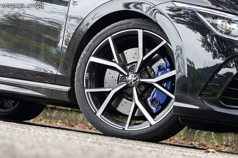 Continental MC7 全面測試|水準之上的抓地表現、優質舒適的換胎體驗!