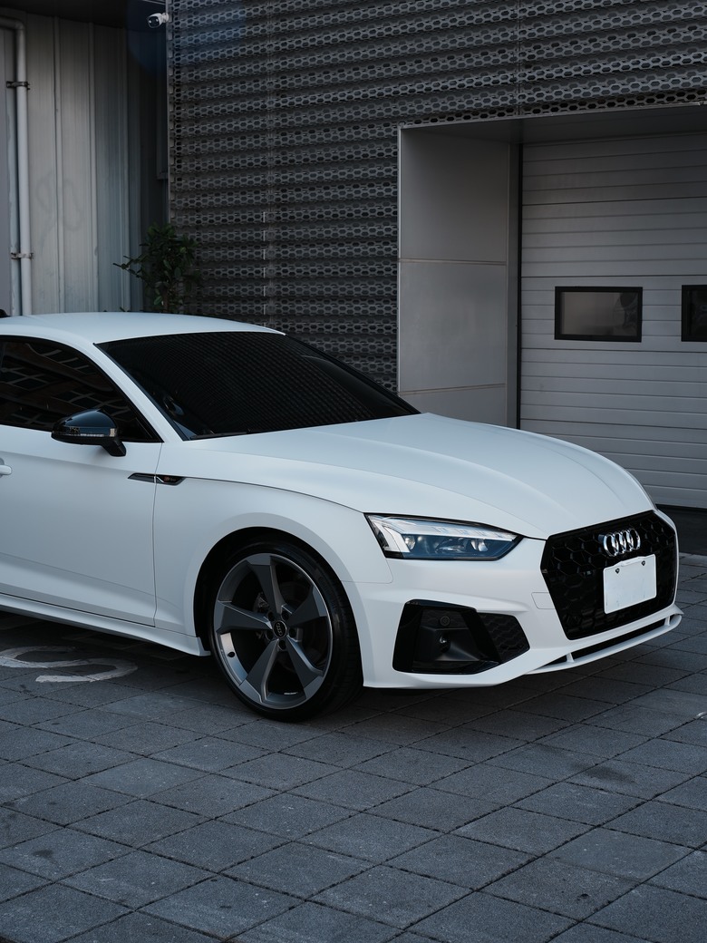 Audi A5 Sportback 40 TFSI S line 運動版｜金屬冰川白 Glacier White 2Y｜交車照片分享