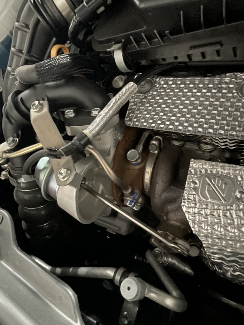 Vitara 引擎蓋內渦輪頭段生鏽問題