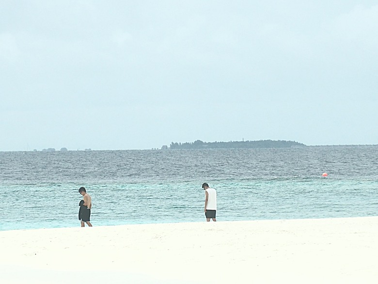入住The Standard Maldives、碼頭邊珊瑚礁浮潛、出海賞海豚、環礁潟湖體驗 — 赤道三國文化休閒行旅 之 馬爾地夫篇 第一回 潟湖泳池水上屋(Lagoon Overwater Pool Villa)