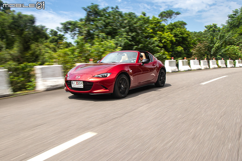 Mazda MX-5 RF 小改款試駕|沒出手排也想買!