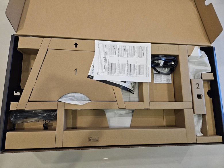 [不專業開箱]Dell U4025QW 5K2K 120Hz 專業多工螢幕