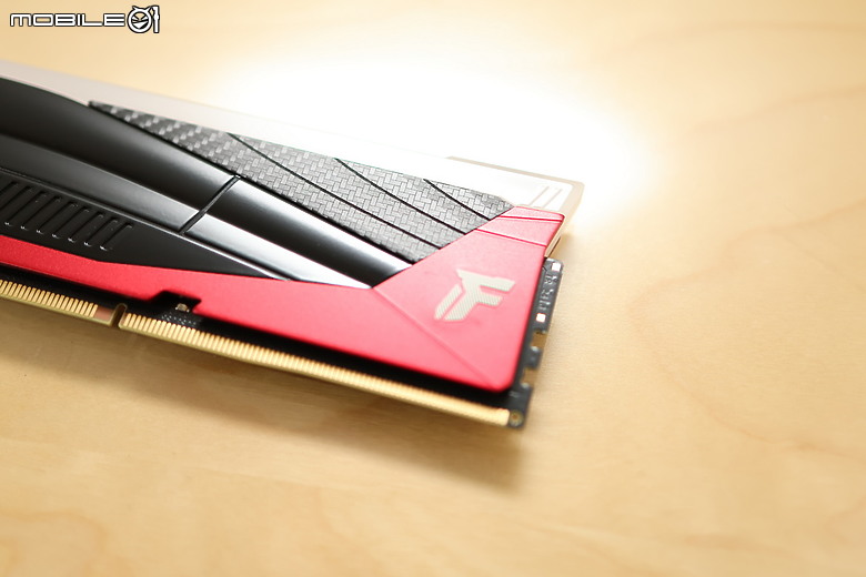 賽車風格限量版 FURY Renegade DDR5 RGB Limited Edition