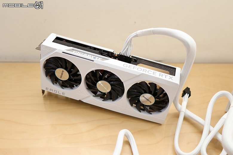 點我看大圖 開箱 XPG CORE REACTOR II 850W 白色版