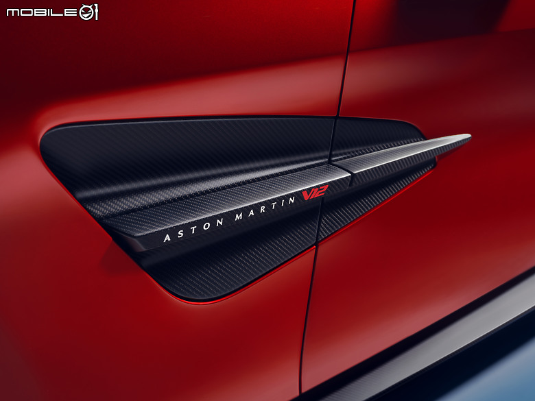 【老大回歸】Aston Martin發表新世代旗艦Vanquish,絕美設計搭配12缸、835ps強大動力!