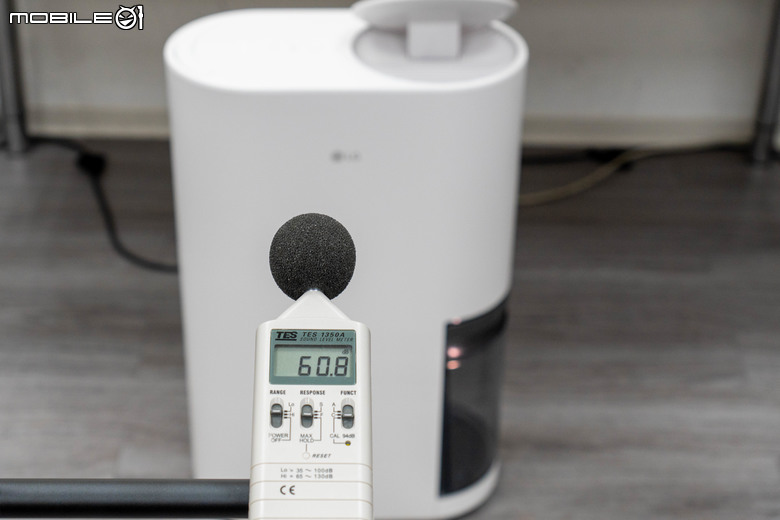 LG PuriCare 雙變頻除濕機 DD121MWE0 開箱實測 以美型設計搭配高效除濕性能