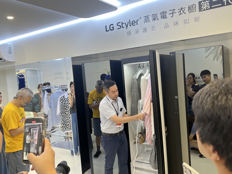 【快閃店現場體驗】LG Styler 蒸氣電子衣櫥第二代-「品味護衣」我都要，三機一體，一站搞定