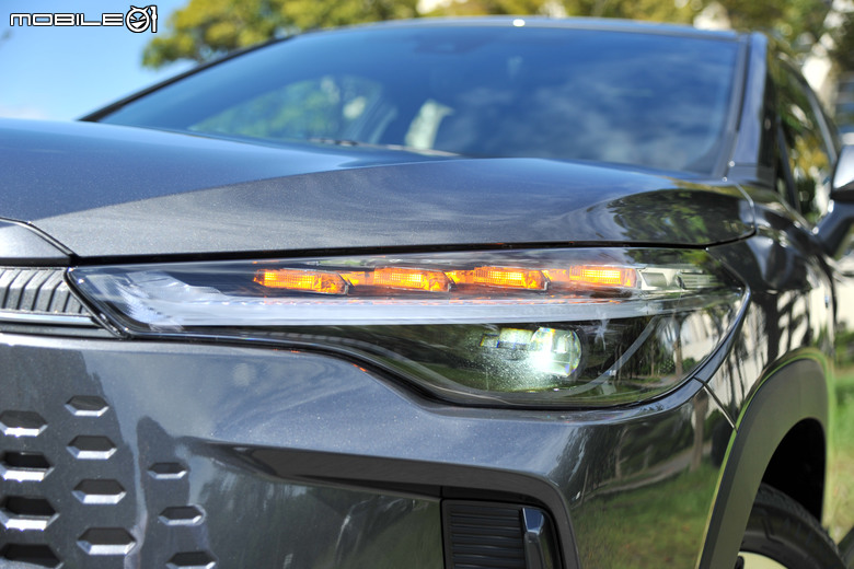 Toyota Corolla Cross 油電旗艦版試駕|內外的小地方升級、繼續成就神車的地位!