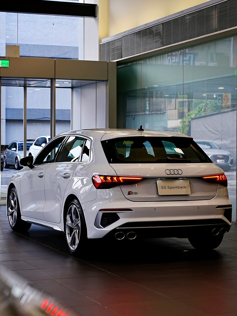 Audi S3 Sportback｜金屬冰川白 Glacier White 2Y｜實車照片分享