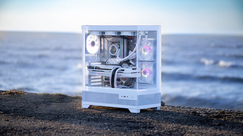 【開箱】桌面上的繁華海景房，Antec CX700 ARGB 極簡易開箱